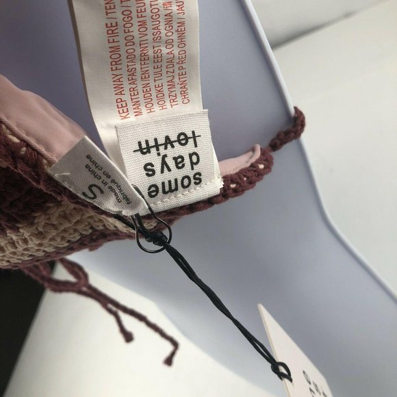 Women Small SOME DAYS LOVIN Miles Crochet Triangular Bikini top - Picture 6 of 9